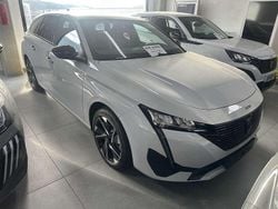 Bianco Nuova 2025 Peugeot 308 Allure Station wagon | 26.900 € (Buon prezzo)