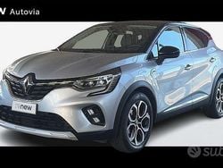 Grigio chiaro Usata 2024 Renault Captur Techno SUV | 17.500 € (Buon prezzo)
