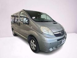 Grigio scuro Usata 2011 Opel Vivaro Cosmo Monovolume | 12.900 € (Buon prezzo)