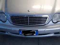 Usata 2004 Mercedes C220 Tre volumi | 2800 € (Buon prezzo)
