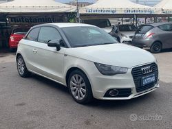 Bianco Usata 2012 Audi A1 Ambition Due volumi | 9800 € (Buon prezzo)