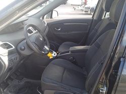 Nero Usata 2010 Renault Scénic Monovolume | 2800 €