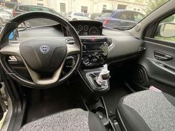 Argento Usata 2013 Lancia Ypsilon S Due volumi | 5300 € (Buon prezzo)