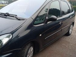 Nero Usata 2008 Citroën Xsara Picasso Monovolume | 1800 € (Buon prezzo)