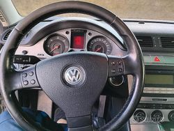 Grigio Usata 2007 VW Passat Station wagon | 2950 € (Buon prezzo)