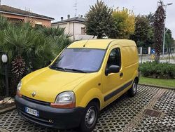 Usata 2002 Renault Kangoo Monovolume | 3900 € (Molto cara)