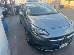 Giallo Usata 2018 Opel Corsa Tre volumi | 8900 € (Buon prezzo)