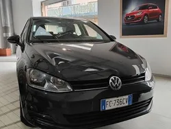 Grigio Usata 2015 VW Golf VII Comfortline Tre volumi | 10.000 € (Buon prezzo)