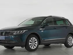Verde Usata 2023 VW Tiguan Life SUV | 31.800 € (Buon prezzo)