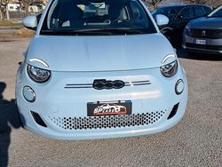 Blu Usata 2021 Fiat 500e La Prima Tre volumi | 13.900 € (Buon prezzo)