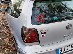 Grigio Usata 2000 VW Polo Tre volumi | 2000 € (Buon prezzo)