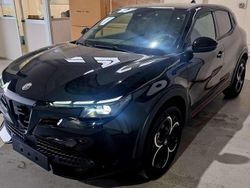 Nero metallizzato Nuova 2025 Alfa Romeo Junior Edizione Speciale SUV | 30.900 €