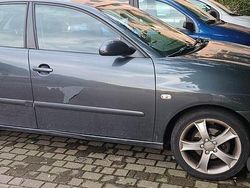 Grigio Usata 2004 Seat Ibiza Due volumi | 1000 € (Super prezzo)