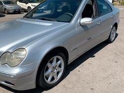 Grigio Usata 2001 Mercedes C270 Due volumi | 1100 €
