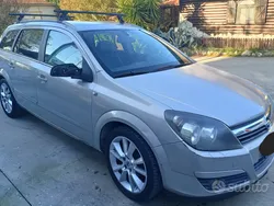 Usata 2005 Opel Astra Station wagon | 1200 € (Buon prezzo)