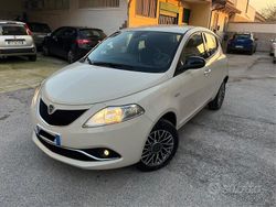 Bianco Usata 2016 Lancia Ypsilon Due volumi | 5999 € (Buon prezzo)