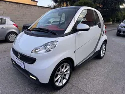 Bianco Usata 2014 Smart ForTwo Coupé Due volumi | 6800 € (Ottimo prezzo)