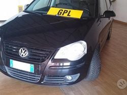 Nero Usata 2008 VW Polo Tre volumi | 1900 € (Ottimo prezzo)