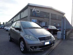 Gray Usata 2004 Mercedes A160 Tre volumi | 490 € (Super prezzo)