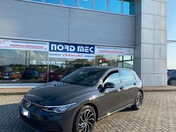 Grigio(met.) Usata 2022 VW Golf VIII Life Tre volumi | 18.800 € (Buon prezzo)