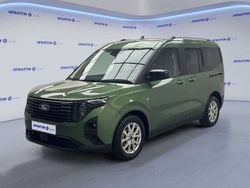Verde Usata 2024 Ford Tourneo Courier Titanium Monovolume | 20.990 € (Buon prezzo)