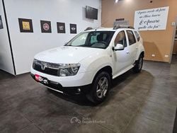 Bianco Usata 2012 Dacia Duster Lauréate Station wagon | 4990 € (Ottimo prezzo)