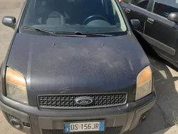 Usata 2008 Ford Fusion Tre volumi | 2500 € (Buon prezzo)
