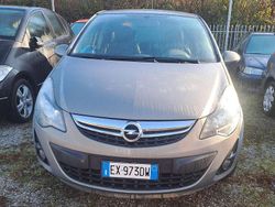 Grigio Usata 2014 Opel Corsa Tre volumi | 5500 € (Buon prezzo)