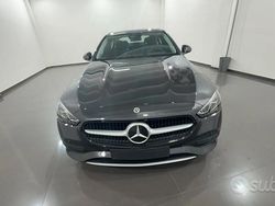 Grigio Usata 2023 Mercedes C200 Business Tre volumi | 39.500 € (Buon prezzo)