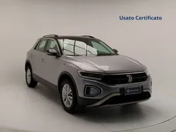 Pyrit silver met Usata 2023 VW T-Roc Life SUV | 28.500 € (Buon prezzo)