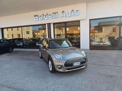 Grigio metallizzato Usata 2017 Mini Cooper D Due volumi | 13.300 € (Buon prezzo)