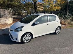 Bianco Usata 2012 Toyota Aygo Connect Style Due volumi | 1990 € (Buon prezzo)