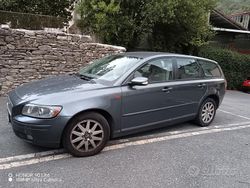 Grigio Usata 2004 Volvo V50 Station wagon | 1800 € (Buon prezzo)