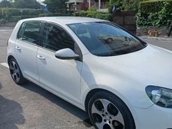 Bianco Usata 2010 VW Golf VI Tre volumi | 7000 € (Buon prezzo)
