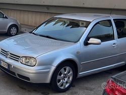 Grigio Usata 2000 VW Golf IV GTI Tre volumi | 2500 € (Ottimo prezzo)