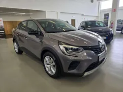 Grigio Usata 2021 Renault Captur Business SUV | 20.900 € (Molto cara)