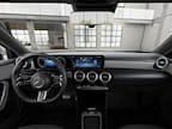 Grigio montagna Nuova 2026 Mercedes A180 AMG line Tre volumi | 38.990 €