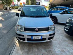 Grigio Usata 2011 Fiat Panda Active Due volumi | 5400 € (Buon prezzo)