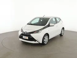Bianco Usata 2015 Toyota Aygo Cool Due volumi | 7399 € (Buon prezzo)