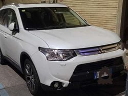 Usata 2014 Mitsubishi Outlander Instyle SUV | 12.497 € (Buon prezzo)