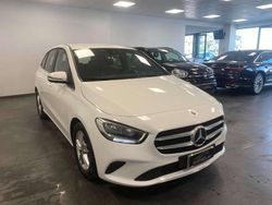 Bianco metallizzato Usata 2020 Mercedes B180 Monovolume | 22.900 € (Buon prezzo)