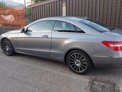 Grigio Usata 2011 Mercedes E220 Executive Coupé | 9500 € (Molto cara)