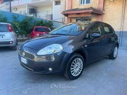 Gray Usata 2010 Fiat Grande Punto Due volumi | 2700 € (Ottimo prezzo)