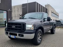 Grigio Usata 2007 Ford F250 XL Tre volumi | 21.000 €