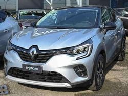 Grigio Usata 2024 Renault Captur Techno SUV | 16.900 € (Buon prezzo)