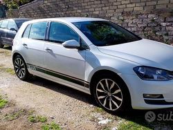 Bianco Usata 2016 VW Golf VII Comfortline Tre volumi | 9000 € (Super prezzo)
