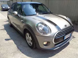 Grigio Usata 2018 Mini Cooper D Business Due volumi | 12.500 € (Buon prezzo)