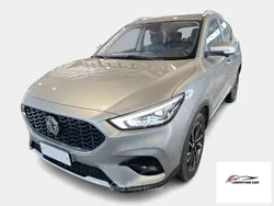 Argento Usata 2023 MG ZS Luxury Tre volumi | 16.500 € (Buon prezzo)