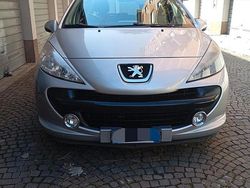 Grigio Usata 2009 Peugeot 207 Due volumi | 3300 €