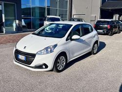 Bianco Usata 2021 Peugeot 208 Active Due volumi | 10.800 € (Ottimo prezzo)
